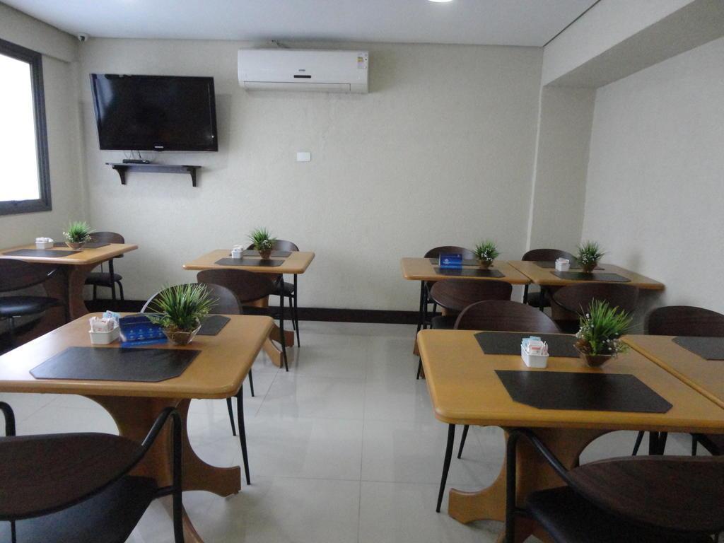 Master Express Moinhos De Vento Hotel Porto Alegre Luaran gambar